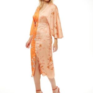 LIQUORISH Kimono Midi Dress